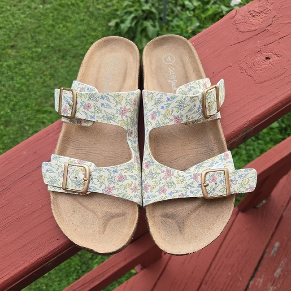 Cat & Jack Drew Kids Girls Floral Buckle Bermuda Sandals SZ 4 Very Nice Cond - Picture 1 of 5